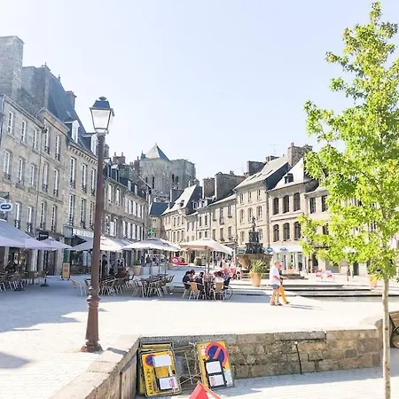New L'industriel Lumineux Au Coeur De غينغامب